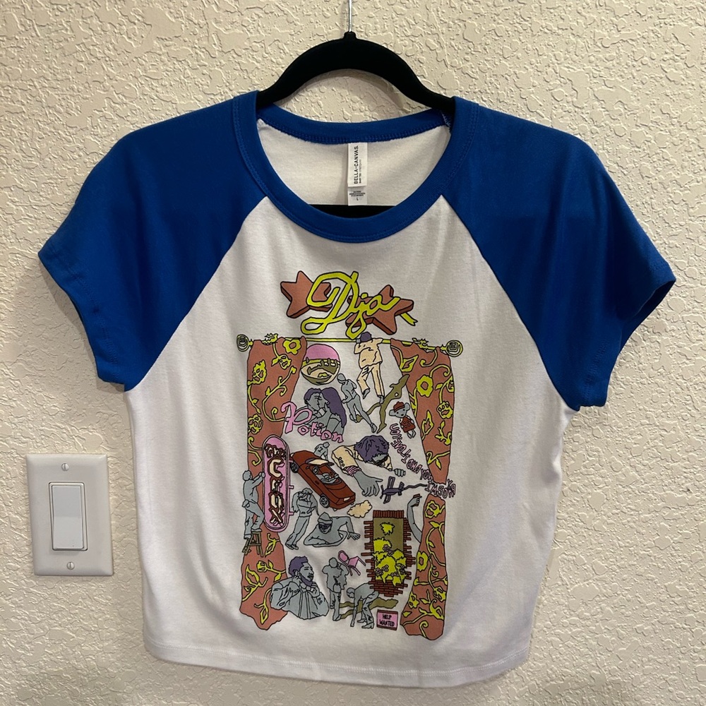 DJO - Joe Keery Blue Sleeve White Tee